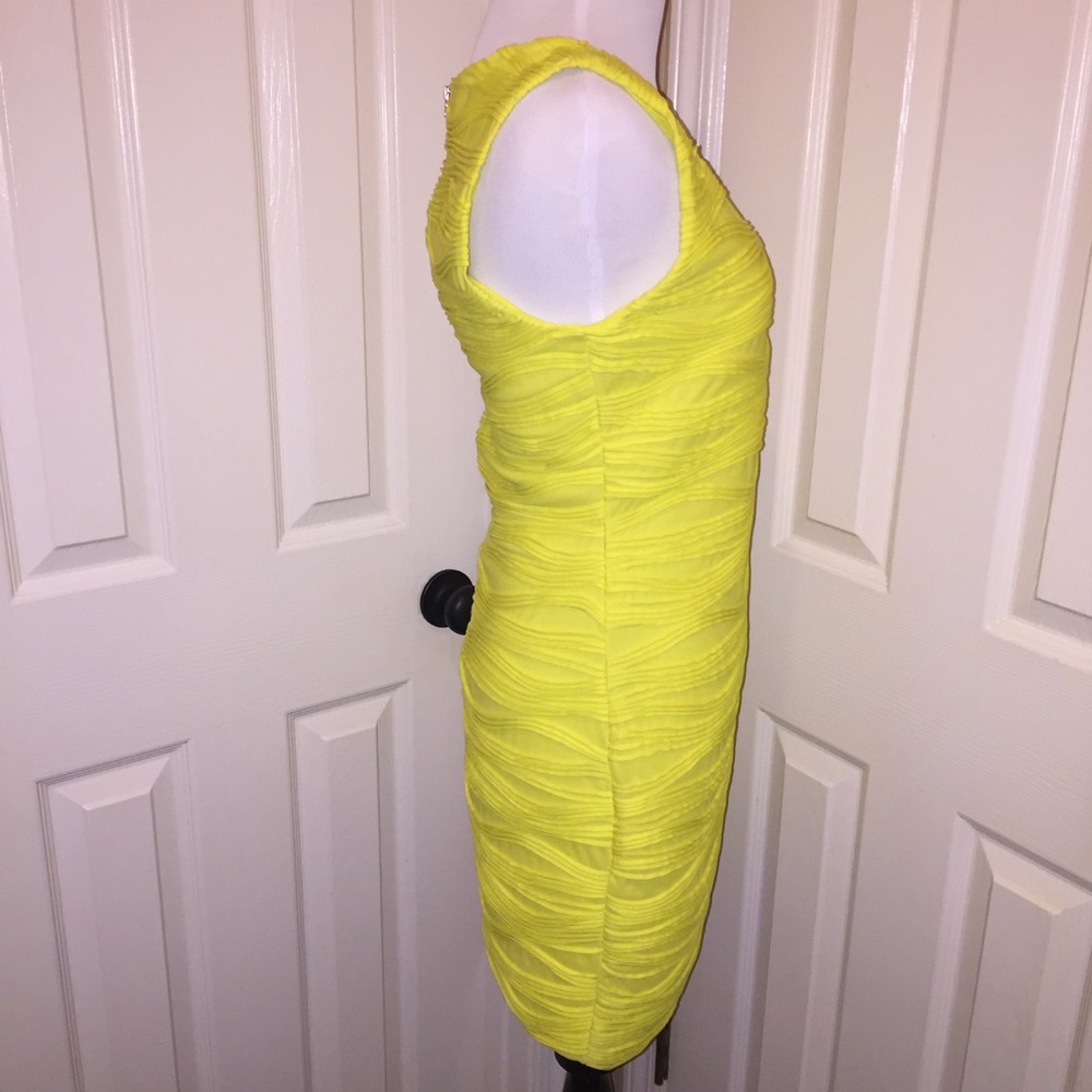 🎉HP🎉 FOREVER 21 Bodycon Neon Dress - Picture 2 of 8